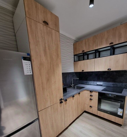 
  Сдам 1-комн. квартиру, 39 м², Декабристов ул, д. 44
. Фото 1.