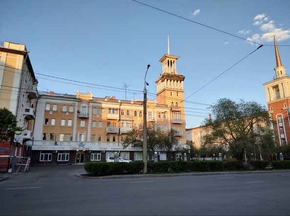 
  Продается 2-комн. квартира, 52.4 м², Карла Маркса ул, д. 132
. Фото 2.