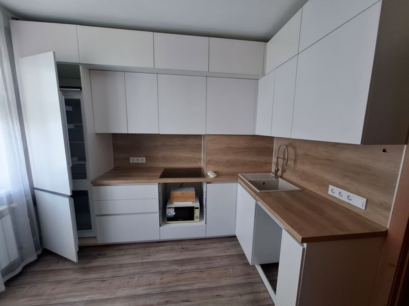 
  Сдам 2-комн. квартиру, 54 м², Киренского ул, д. 35
. Фото 2.
