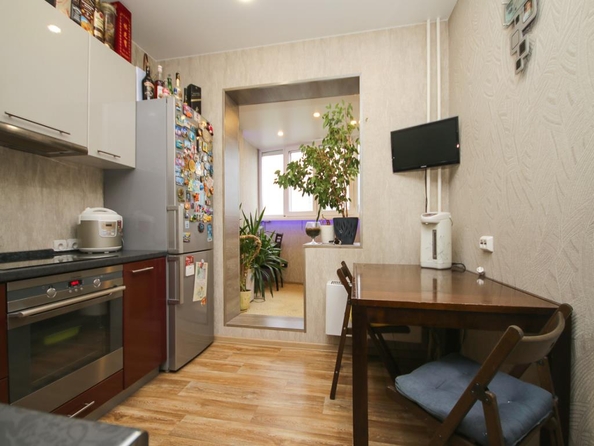 
  Продам 2-комн. квартиру, 52 м², Судостроительная ул, д. 159
. Фото 3.