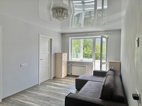 
  Продам 4-комн. квартиру, 62 м², Ульяновский пр-кт, д. 28
. Фото 2.
