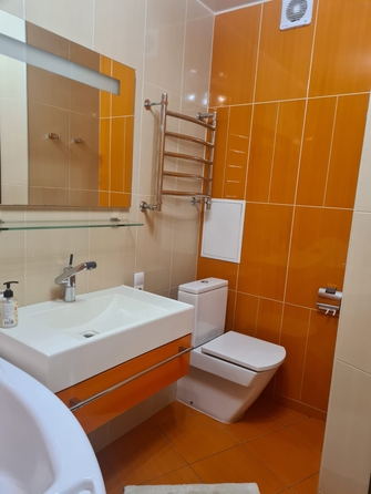 
  Сдам 3-комн. квартиру, 89 м², Алексеева ул, д. 29
. Фото 5.
