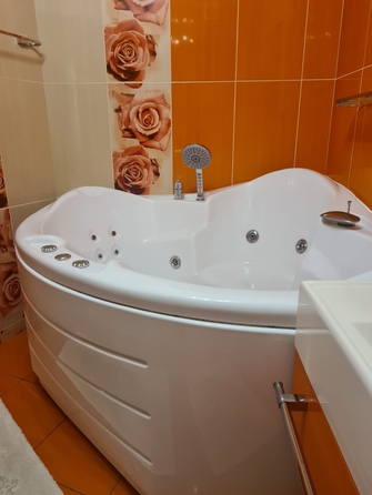 
  Сдам 3-комн. квартиру, 89 м², Алексеева ул, д. 29
. Фото 8.