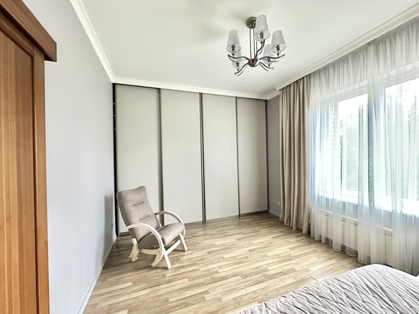 
  Продается 3-комн. квартира, 130 м², Киренского ул, д. 83
. Фото 11.