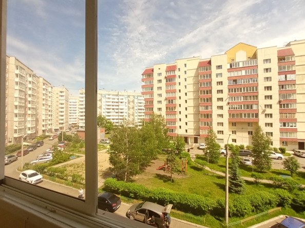 
  Сдам посуточно 1-комн. квартиру, 42 м², Авиаторов ул, д. 68
. Фото 10.