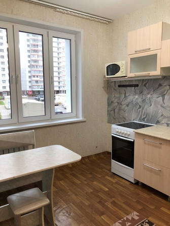 
  Сдам 1-комн. квартиру, 42 м², Карамзина ул, д. 14
. Фото 2.