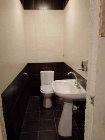 
  Продам универсальное помещение, 175 м², Алексеева ул, д. 93
. Фото 5.