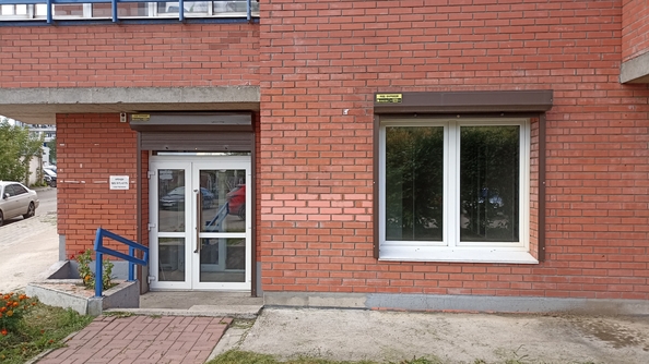 
  Сдам универсальное помещение 40 м², в ЖК Славянский, дом 3. Фото 1.