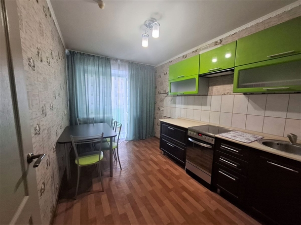 
  Сдам 1-комн. квартиру 34 м². Фото 1.