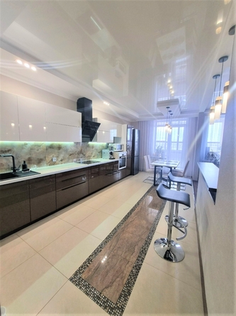 
  Продам 3-комн. квартиру 142 м². Фото 1.