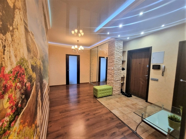 
  Продам 3-комн. квартиру 142 м². Фото 11.