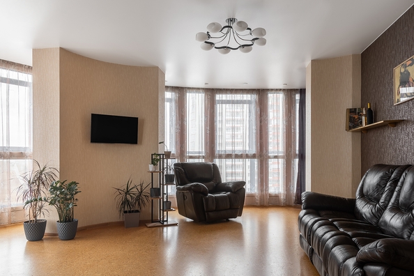 
  Продам 4-комн. квартиру 125 м², в ЖК Белые Росы, дом 1. Фото 16.