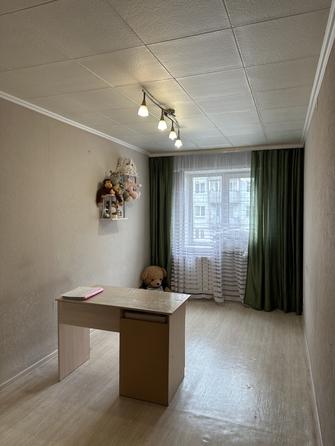 
  Продам 4-комн. квартиру 72.1 м². Фото 1.