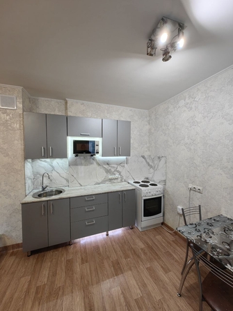 
  Сдам 1-комн. квартиру 29.6 м². Фото 1.