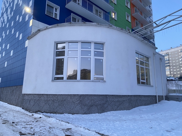 
  Продается универсальное помещение 199 м², в ЖК Солнечный, 3 мкр 7 квартал дом 7. Фото 3.