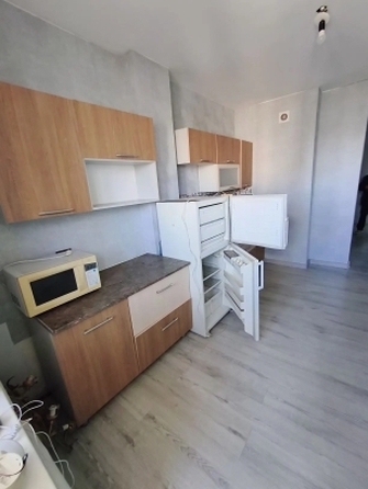 
  Продам 3-комн. квартиру 91.8 м², в ЖК Покровский, 7 мкр дом 10. Фото 1.