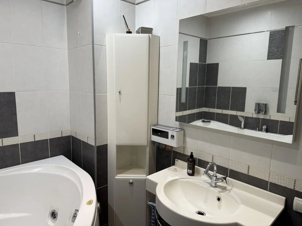 
  Продам 2-комн. квартиру 80 м². Фото 21.