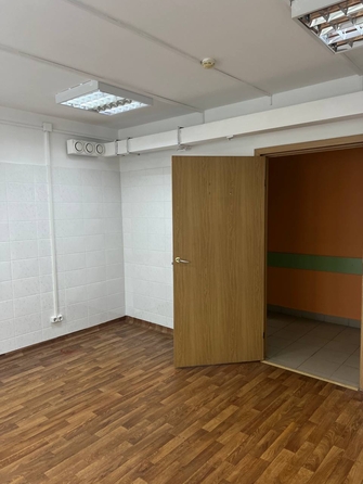 
  Продам универсальное помещение 116 м², в ЖК Зеленый городок, дом 8. Фото 14.
