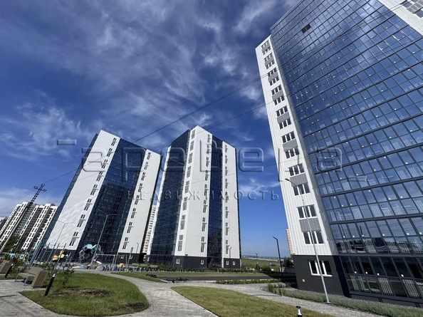 
  Продается 2-комн. квартира 54.5 м², в ЖК Три слона, дом 2. Фото 1.