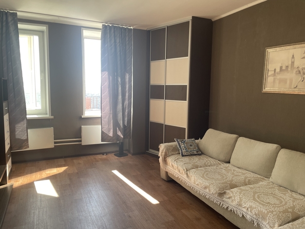 
  Сдам 1-комн. квартиру 45 м². Фото 1.