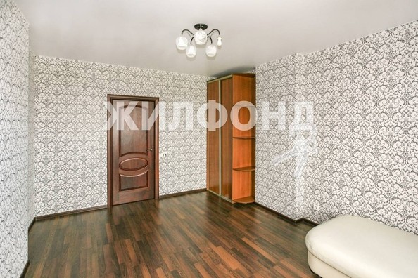 
   Продам 3-комнатную, 91.3 м², Малахова ул, 123

. Фото 6.
