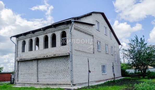 
   Продам дом, 267.8 м², Барнаул

. Фото 3.