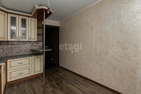 
   Продам 3-комнатную, 77.7 м², Эмилии Алексеевой ул, 65

. Фото 4.