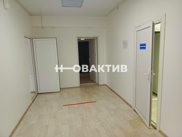 
   Сдам помещение свободного назначения, 306 м², 40 лет Октября ул, 2А

. Фото 8.