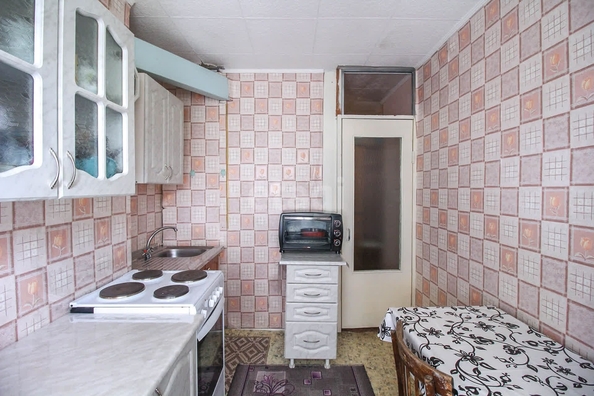 
   Продам 2-комнатную, 44 м², 40 лет Октября ул, 2/18

. Фото 6.