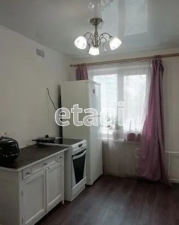 
   Продам 4-комнатную, 71.2 м², Юрина ул, 246

. Фото 4.