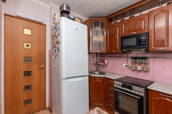 
   Продам 3-комнатную, 60.9 м², Юрина ул, 244

. Фото 4.