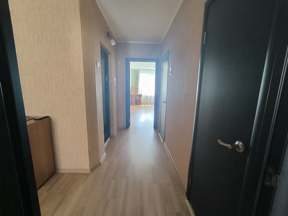 
   Продам 2-комнатную, 54.5 м², Малахова ул, 148

. Фото 2.