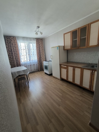 
   Продам 2-комнатную, 54.5 м², Малахова ул, 148

. Фото 8.