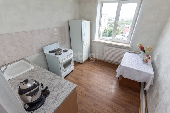 
   Продам 1-комнатную, 38 м², Гущина ул, 163

. Фото 2.