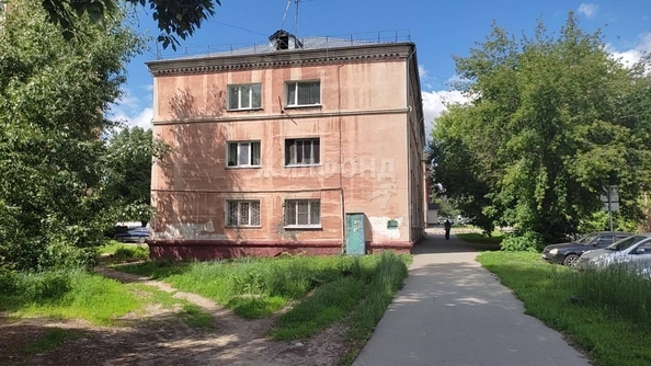 
   Продам 1-комнатную, 31.2 м², Глушкова ул, 11

. Фото 1.