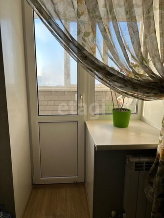 
   Продам 1-комнатную, 38.6 м², Лазурная ул, 60

. Фото 2.