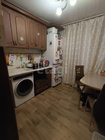 
   Продам 2-комнатную, 50 м², Строителей пр-кт, 41

. Фото 7.