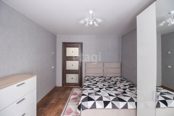 
   Продам 3-комнатную, 66 м², Малахова ул, 95

. Фото 1.