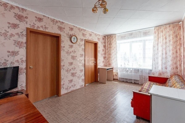 
   Продам 4-комнатную, 61.9 м², Кедровая ул, 3

. Фото 9.