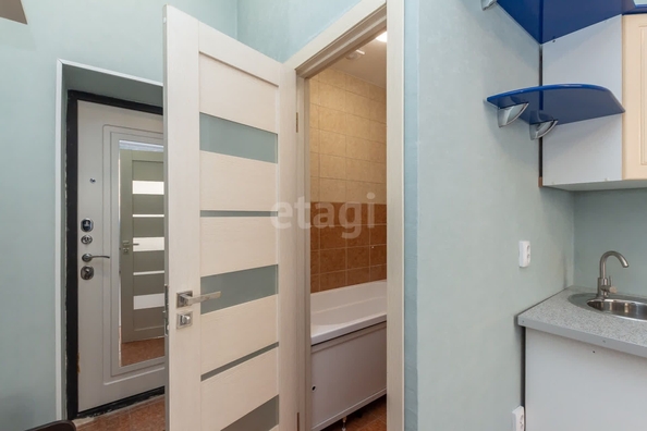 
   Продам 1-комнатную, 15.7 м², Коммунаров пр-кт, 120Д

. Фото 2.