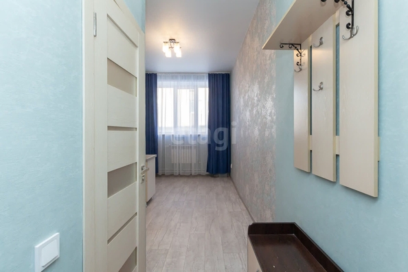 
   Продам 1-комнатную, 15.7 м², Коммунаров пр-кт, 120Д

. Фото 3.