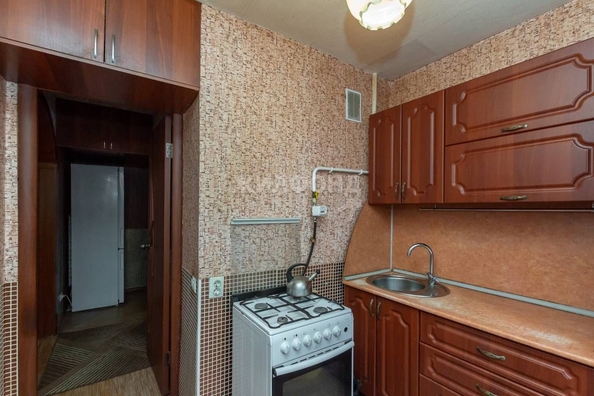 
   Продам 2-комнатную, 46 м², Глушкова ул, 34

. Фото 5.