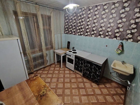 
   Продам 1-комнатную, 34 м², Юрина ул, 114А

. Фото 2.