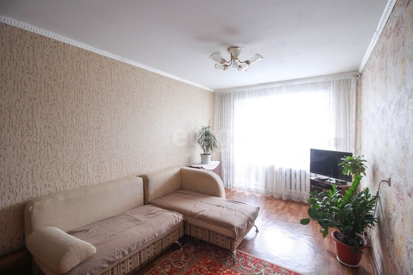 
   Продам 3-комнатную, 62.8 м², Чеглецова ул, 66

. Фото 5.