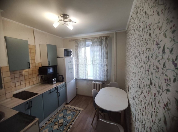 
   Продам 3-комнатную, 64.8 м², 

. Фото 7.