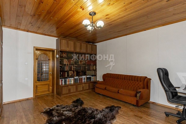 
   Продам дом, 295.9 м², Барнаул

. Фото 2.