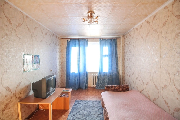 
   Продам 2-комнатную, 49.2 м², Чеглецова ул, 54

. Фото 9.