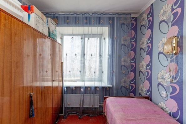 
   Продам 4-комнатную, 61.9 м², Кедровая ул, 3

. Фото 5.