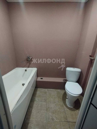 
   Продам 3-комнатную, 59.6 м², Кавалерийская ул, 1

. Фото 3.