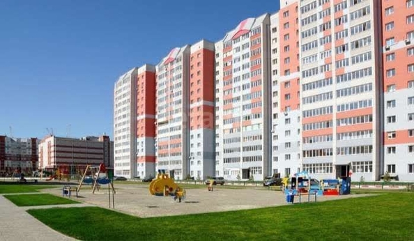 
   Продам 4-комнатную, 100 м², Власихинская ул, 81

. Фото 3.